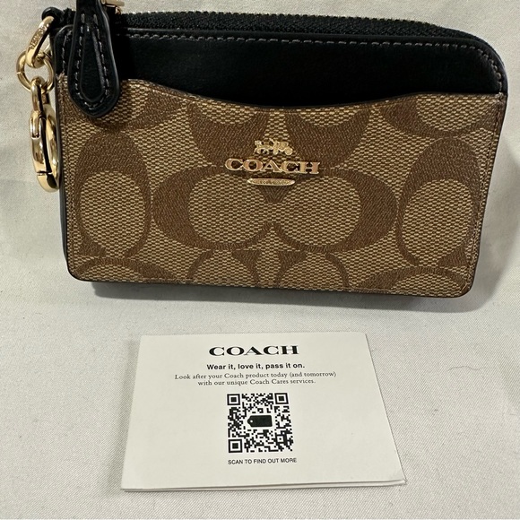 Coach | Accessories | Coach Multifunction Card Case In Signature Canvas ...